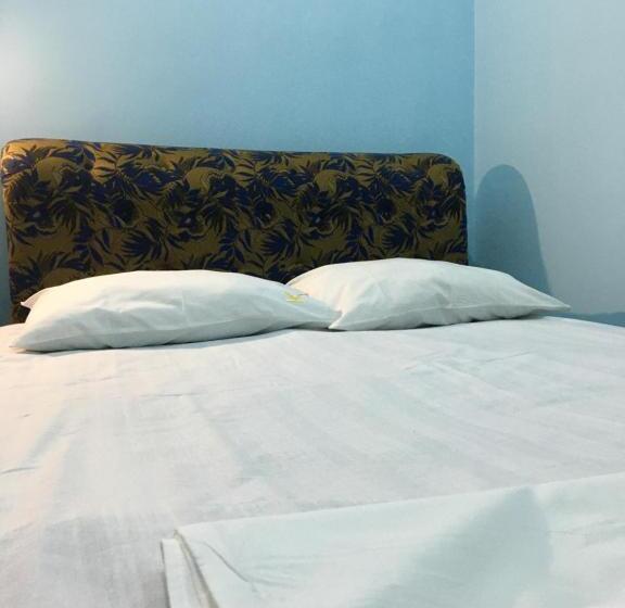 اتاق استاندارد, Kataryn Hostel