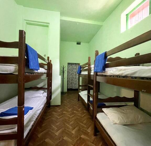 تختخواب در اتاق مشترک, Kataryn Hostel