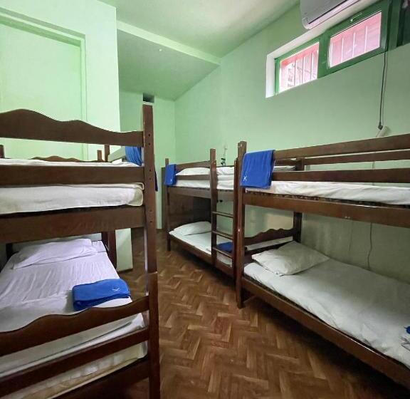 تختخواب در اتاق مشترک, Kataryn Hostel