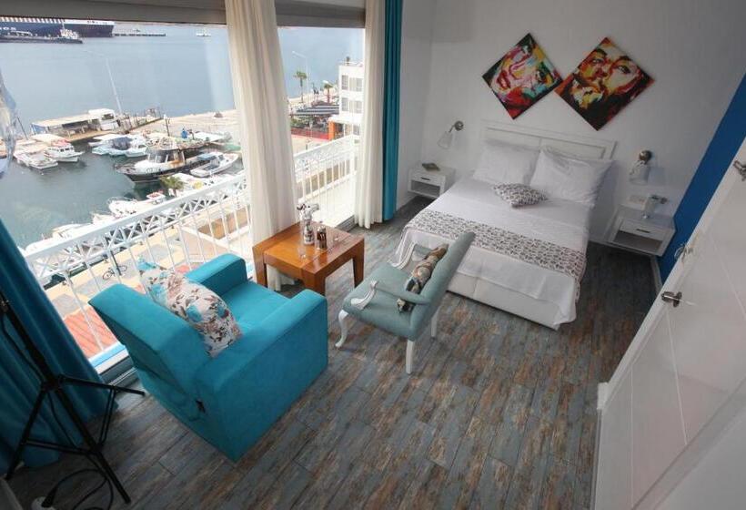 اتاق استاندارد با تخت بزرگ, Larimar Hotel Cesme