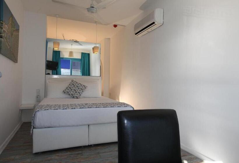 Triple Room Sea View, Larimar Hotel Cesme