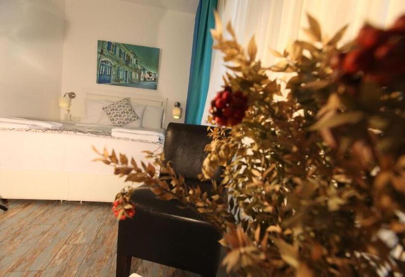 اتاق اکونومی, Larimar Hotel Cesme
