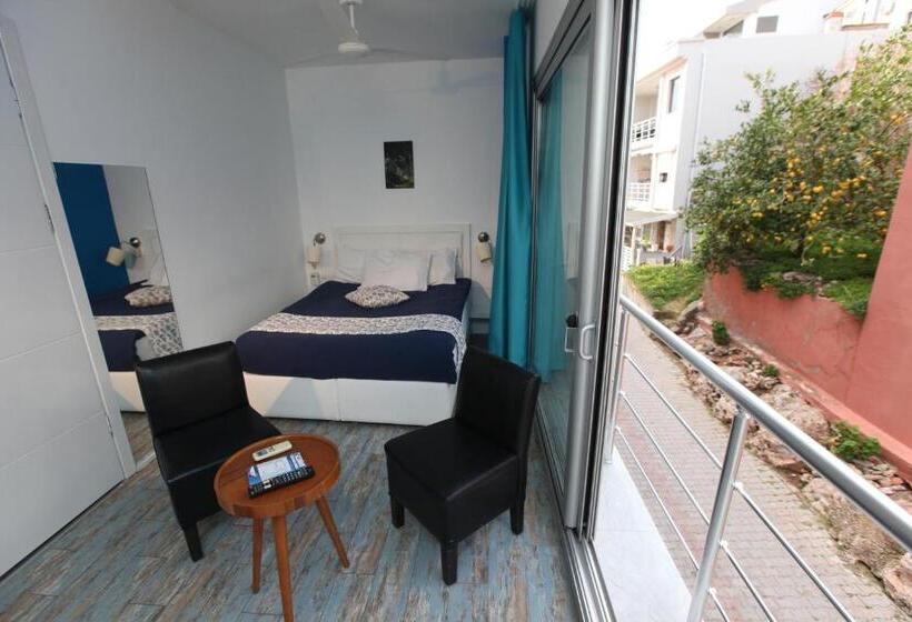 اتاق اکونومی, Larimar Hotel Cesme