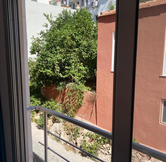 اتاق اکونومی, Larimar Hotel Cesme
