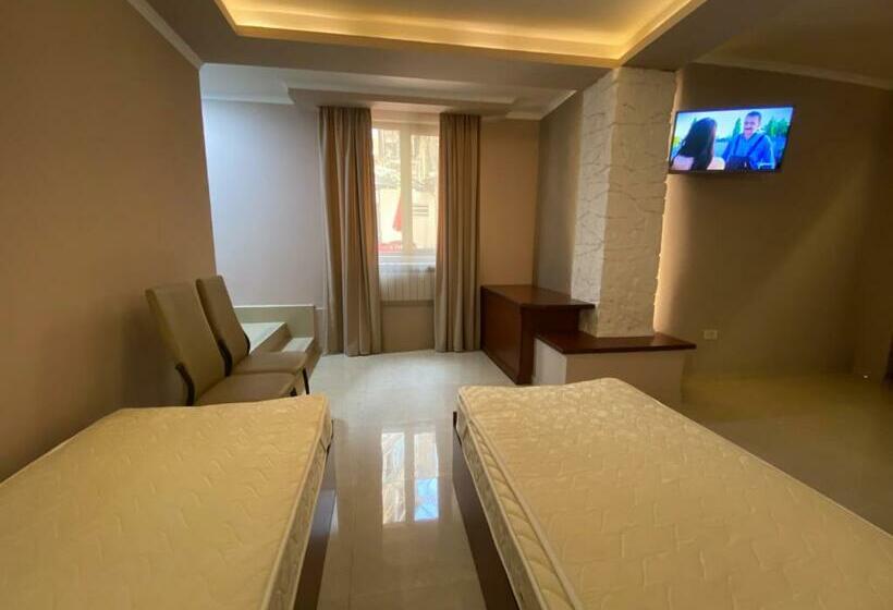 اتاق استاندارد, Your Home