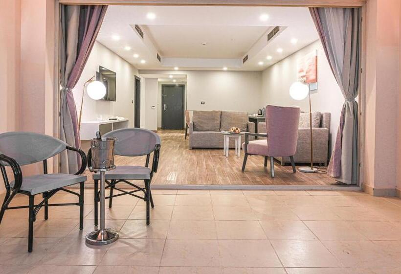 سوییت با چشم‌انداز دریا, Sataya Resort Marsa Alam