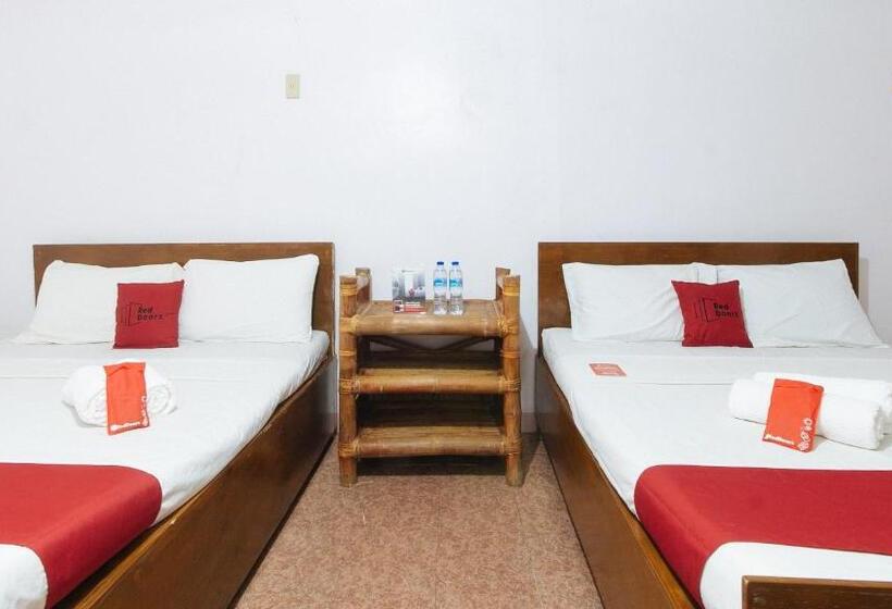 اتاق خانوادگی, Reddoorz Hostel @megans Paradisio Beach Resort