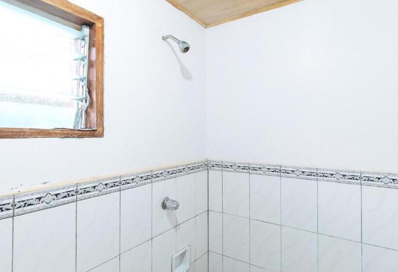 اتاق خانوادگی, Reddoorz Hostel At Megans Paradisio Beach Resort