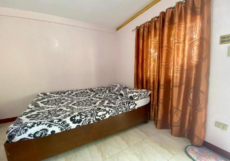 اتاق لوکس, Reddoorz Hostel At Megans Paradisio Beach Resort