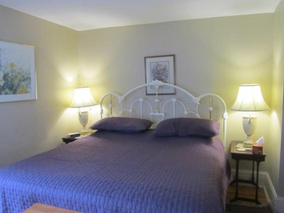اتاق استاندارد با تخت بزرگ, Bernard Gray Hall Bed And Breakfast