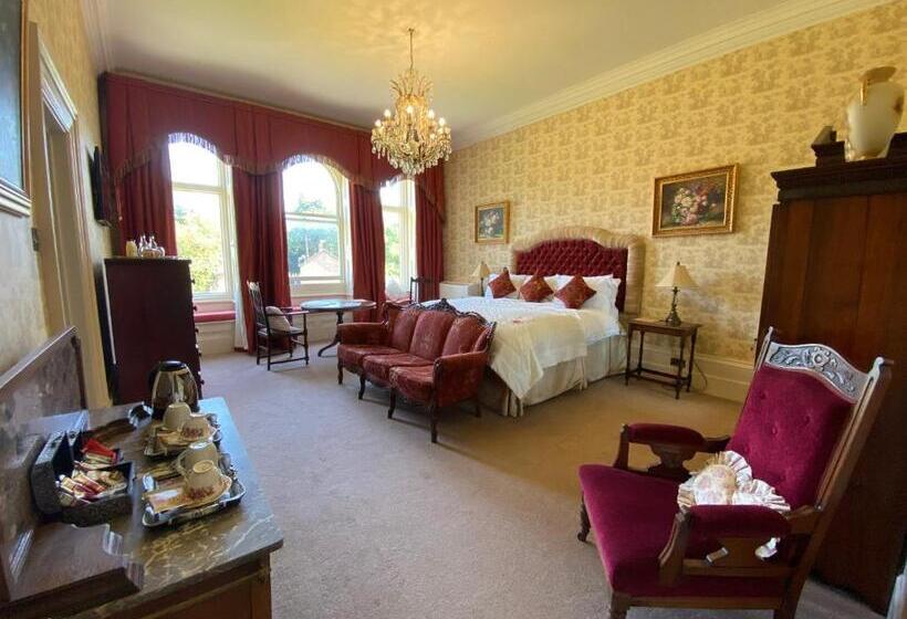 سوییت جونیور لوکس, Rossington Hall