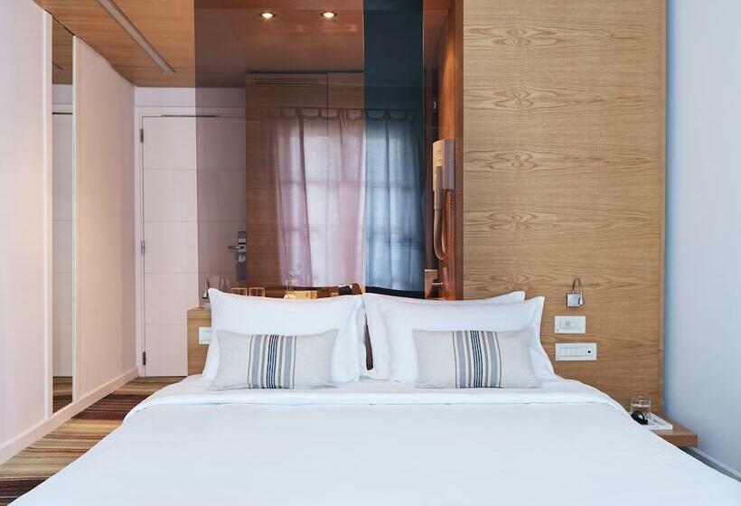 غرفة قياسية مطلّة علي البحر, Doryssa Seaside Resort