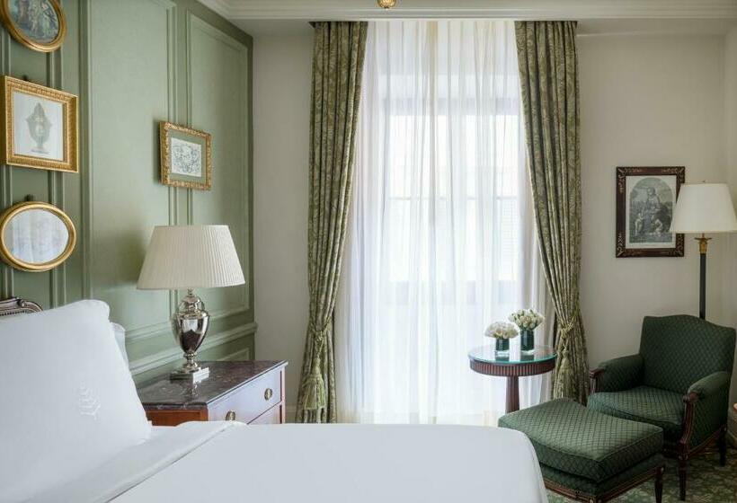 اتاق سوپریور با تخت بزرگ, Four Seasons Hotel Firenze