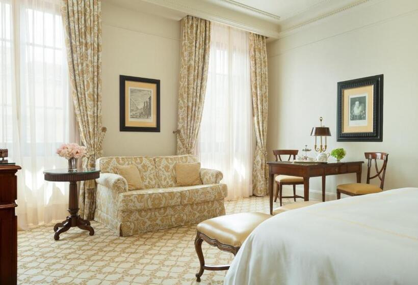 Deluxe Room King Size Bed, Four Seasons  Firenze