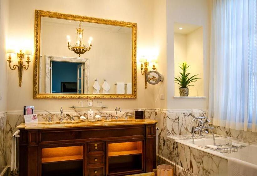 سوئیت اجرایی با تخت کینگ, Four Seasons Hotel Firenze