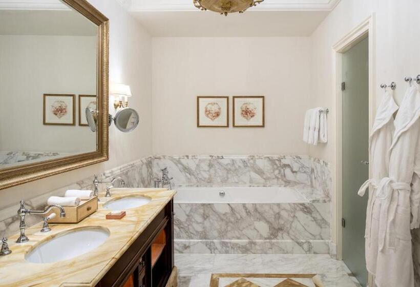 سوئیت با تخت بزرگ, Four Seasons Hotel Firenze