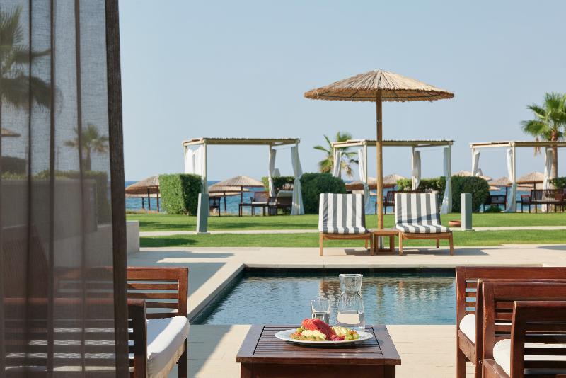 سوئیت جونیور با استخر, Atlantica Kalliston Resort   Adults Only