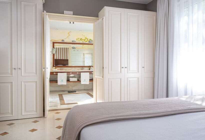 Deluxe Suite Sea View, Elounda Gulf Villas By Sandglass