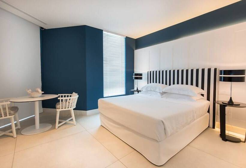 سوییت جونیور با چشم‌انداز دریا, Elounda Gulf Villas By Sandglass