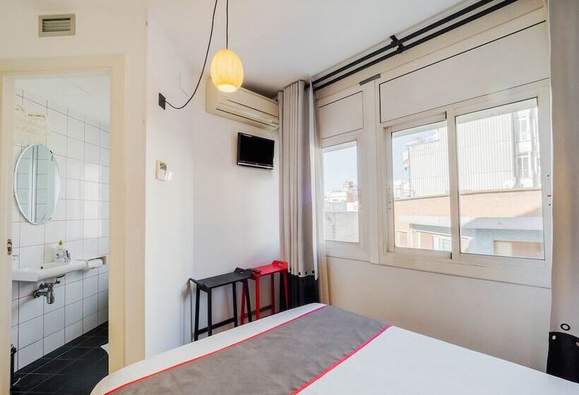 Camera Standard, Hostal Athenas