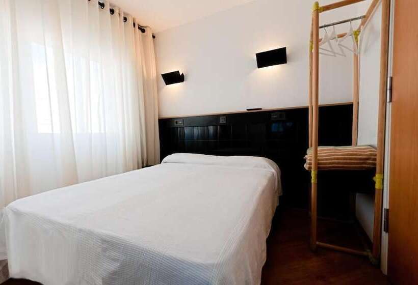 اتاق استاندارد, Hostal Athenas