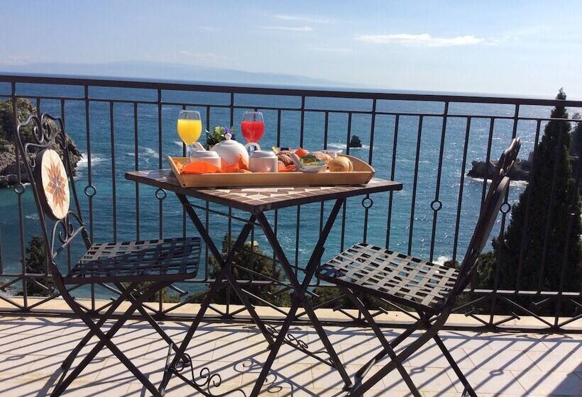 اتاق لوکس با چشم‌انداز دریا, Jonic Hotel Mazzarò