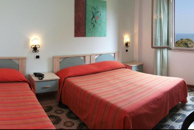 Triple Room Sea View, Jonic Hotel Mazzarò
