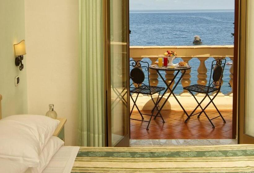 اتاق استاندارد با بالکن, Jonic Hotel Mazzarò