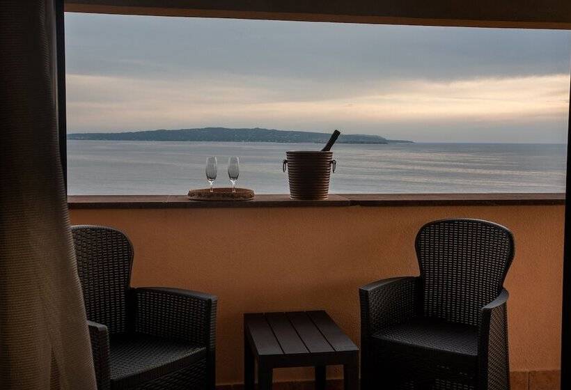 سوئیت پرزیدنت, Lido Degli Spagnoli