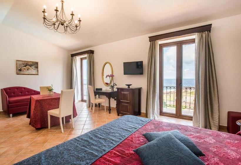 سوییت جونیور با چشم‌انداز دریا, Lido Degli Spagnoli