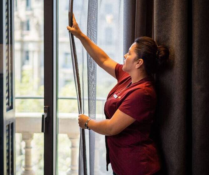 Standard Room, Mandarin Oriental Barcelona