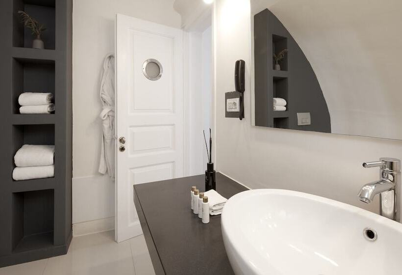 اتاق استاندارد سه تخته با چشم‌انداز, Santorini Princess Spa