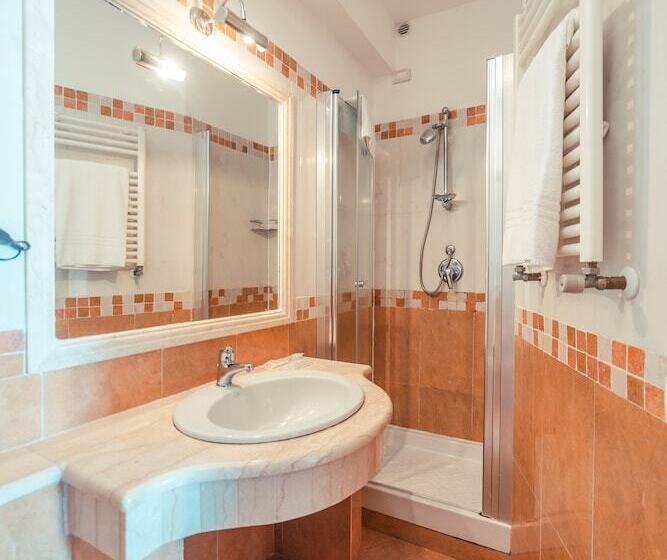 اتاق خانوادگی, Splendid Hotel Taormina
