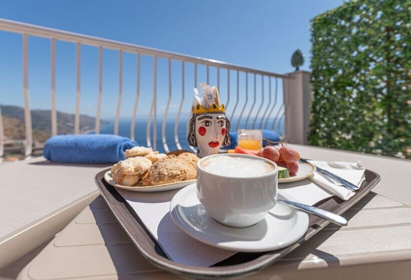 اتاق خانوادگی, Splendid Hotel Taormina