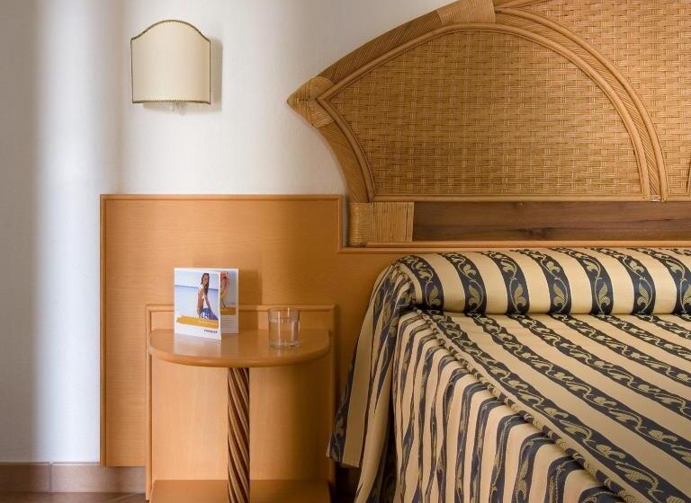 اتاق استاندارد چهار تخته, Th Marina Di Sibari   Baia Degli Achei Village