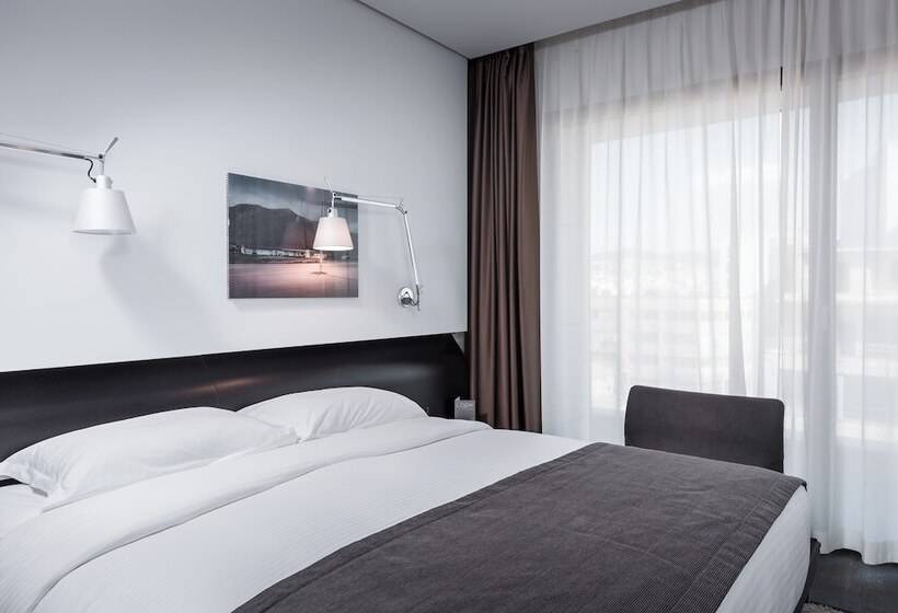 اتاق سوپریور با چشم‌انداز, The Met Hotel Thessaloniki, A Member Of Design Hotels