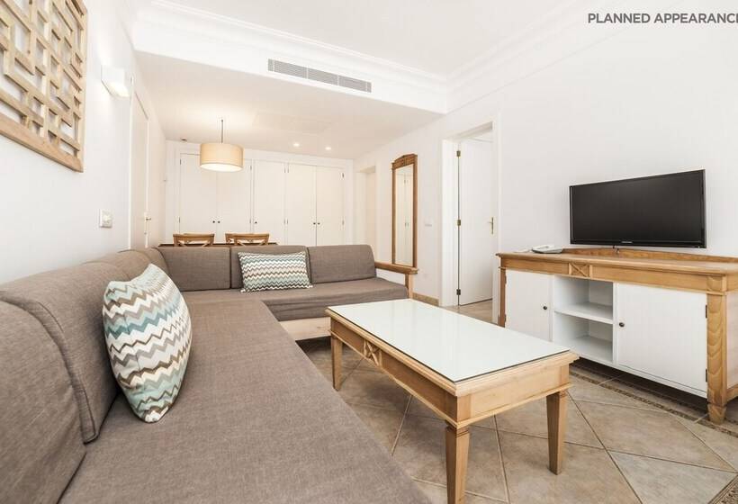 آپارتمان سوپریور 1 خوابه با چشم‌انداز دریا, Insotel Punta Prima Resort