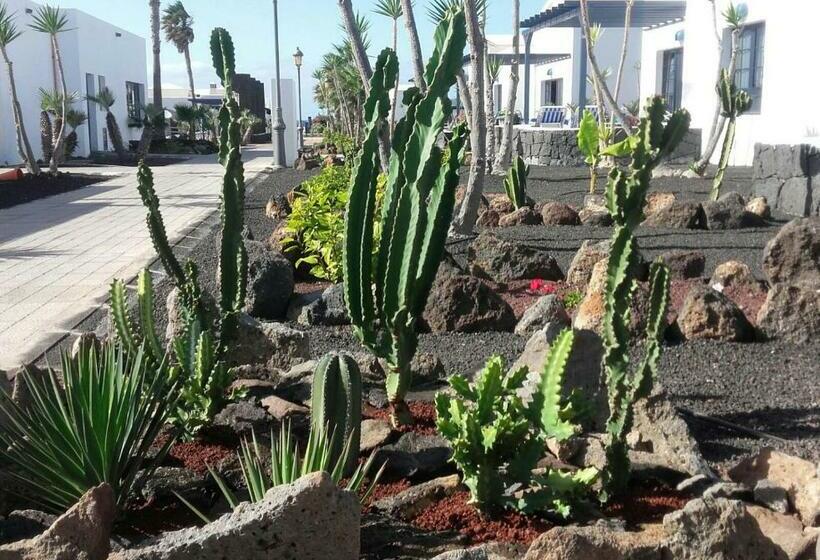 ویلای 2 خوابه, Coral Beach