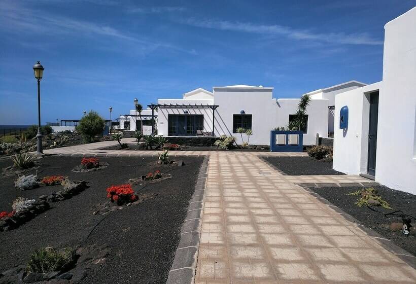 ویلا سوپریور 2 خوابه, Coral Beach