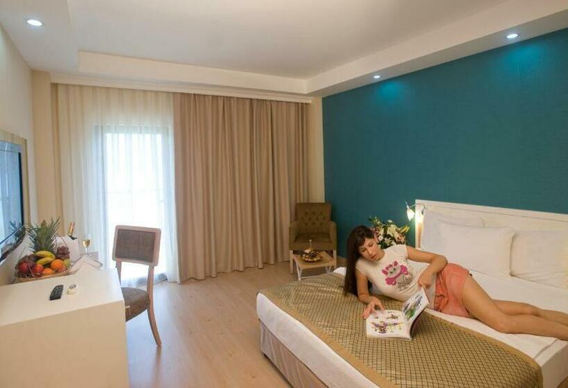 Triple Room Sea View, Green Bay Resort & Spa