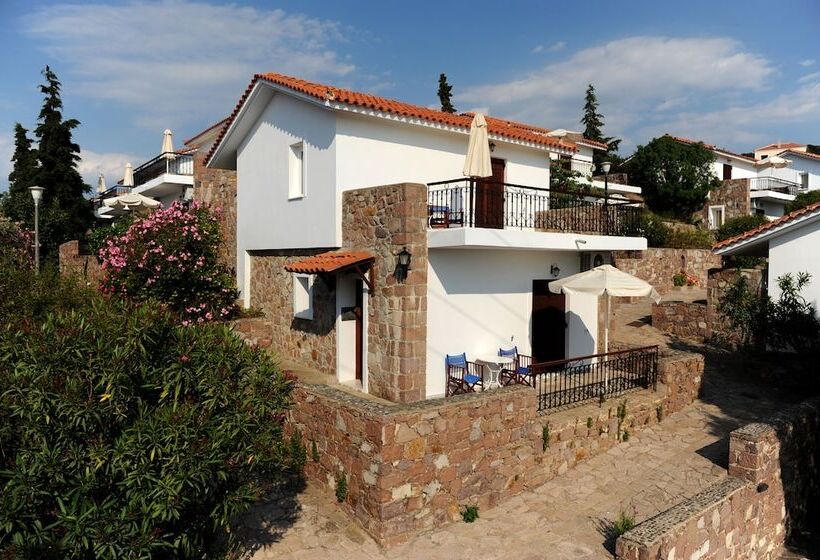 Standard Bungalow Garden View, Delfinia Hotel & Bungalows