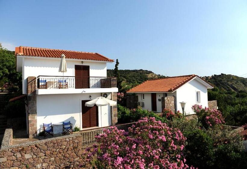 Standard Bungalow Garden View, Delfinia Hotel & Bungalows