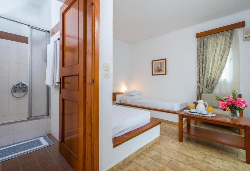 带花园景观的标准洋房, Delfinia Hotel & Bungalows
