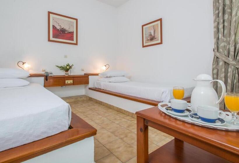 带花园景观的标准洋房, Delfinia Hotel & Bungalows