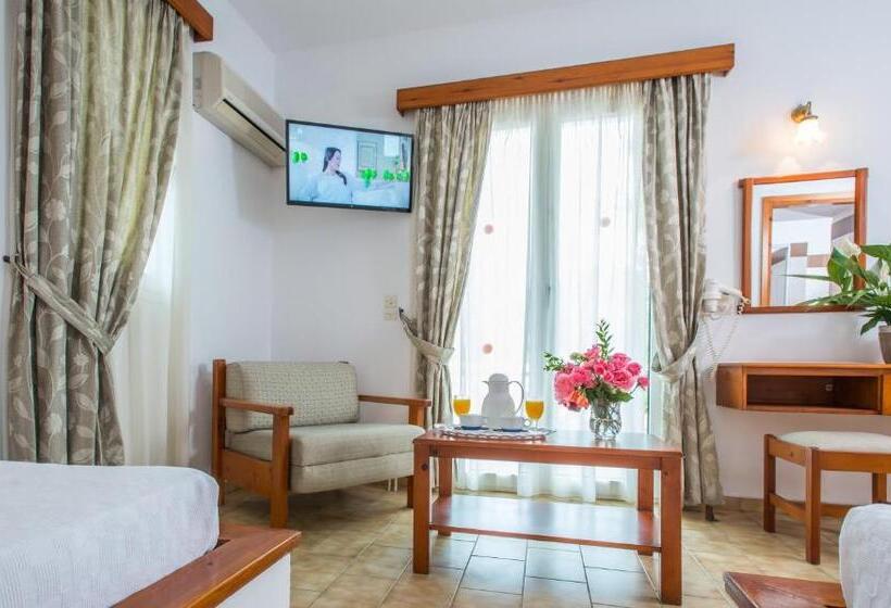 带花园景观的标准洋房, Delfinia Hotel & Bungalows