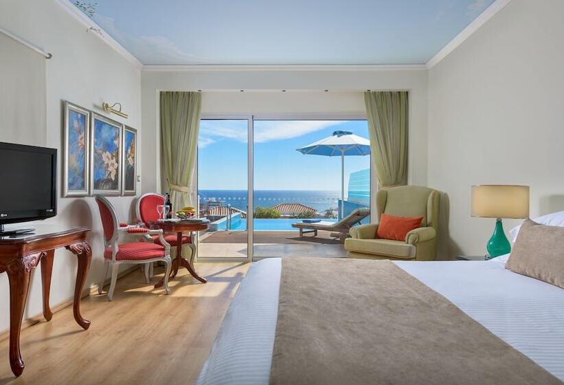 غرفة ديلوكس مطلّة علي البحر, Atrium Prestige Thalasso Spa Resort & Villas