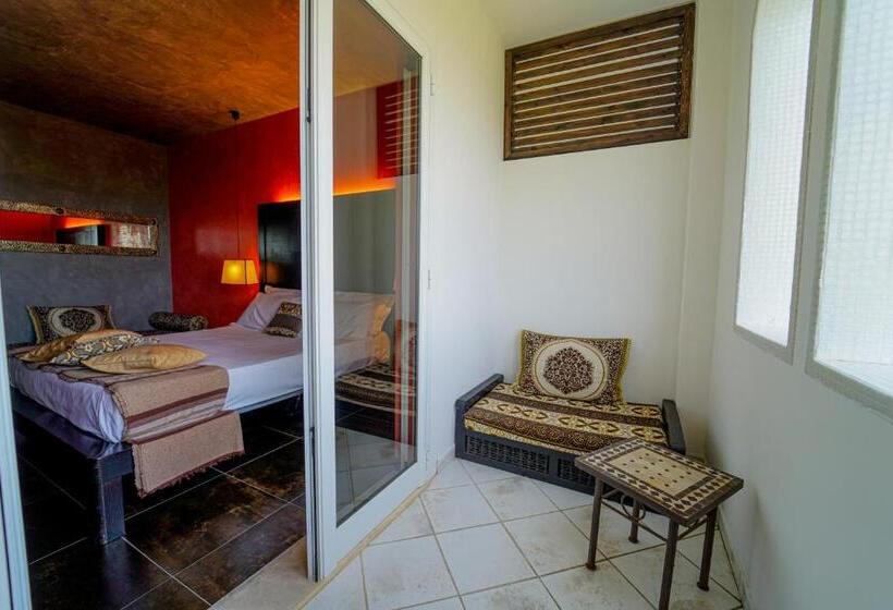 标准三人间, Amareclub Baia Dei Turchi Resort   Adults Only