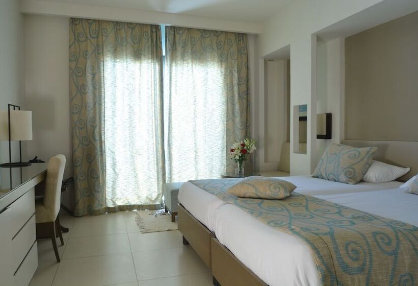 اتاق استاندارد یک نفره با چشم‌انداز دریا, Club Palm Azur Families And Couples