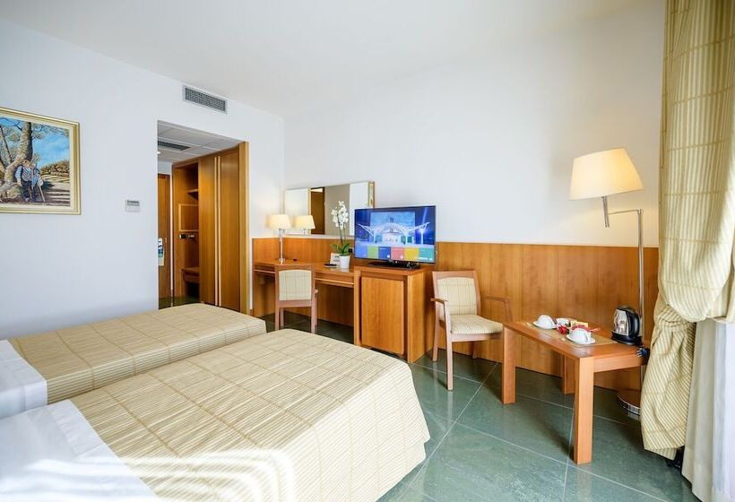 3 Bett Superior Zimmer, Dei Principati