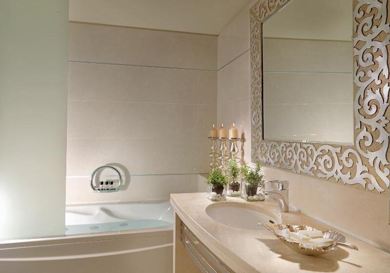 اتاق سوپریور, Divani Escape